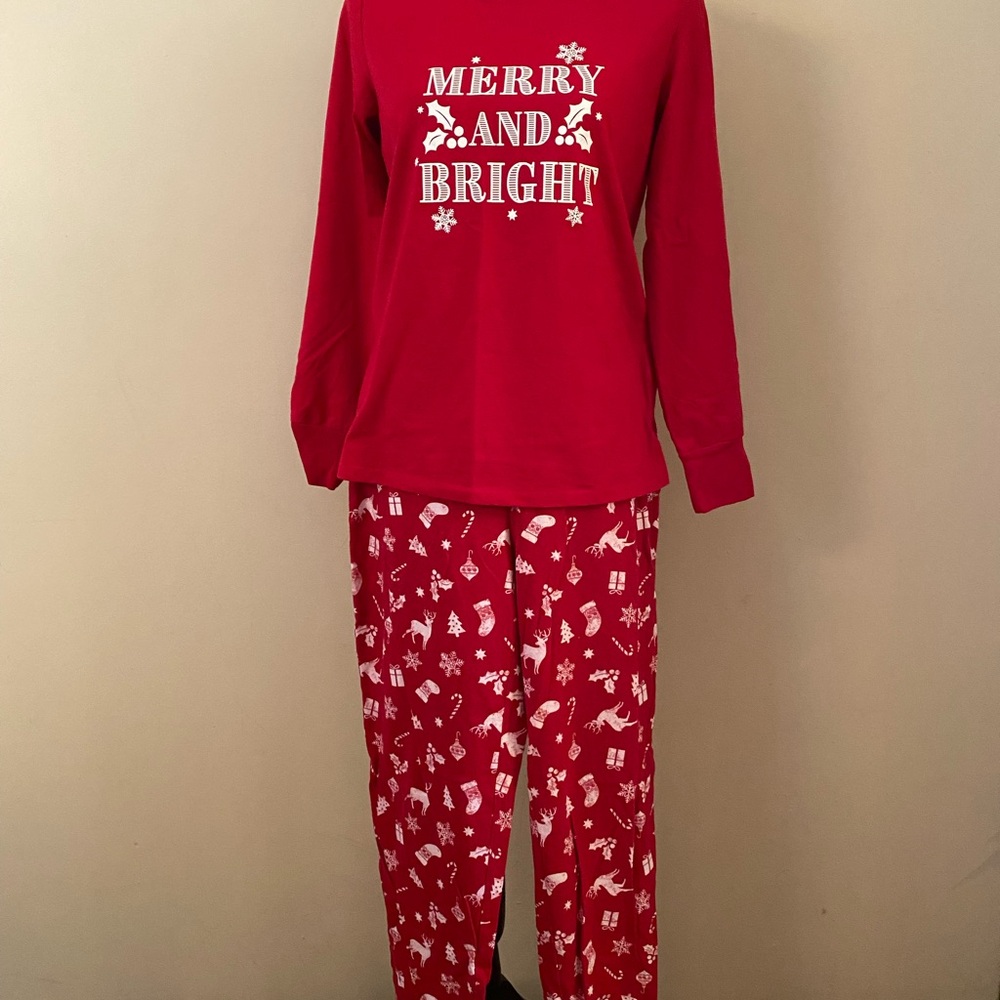 Macy's Red 'Merry and Bright' Kids Pajama Set